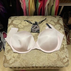 NWOT Victoria’s Secret strapless bra